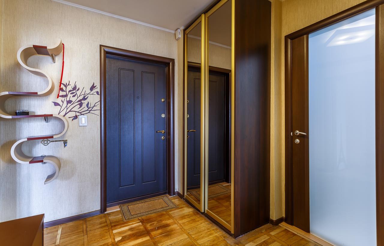 Apartamenty Na Bolsoi Akimanke 32 Moskva Exteriör bild